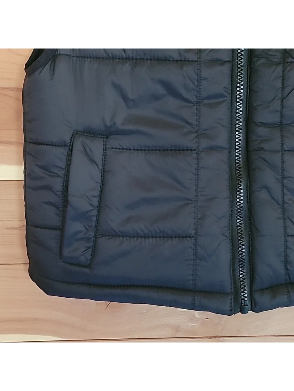 Yogalicious Quilted Puffer Vest, Size M (10), Black, Sherpa Lining